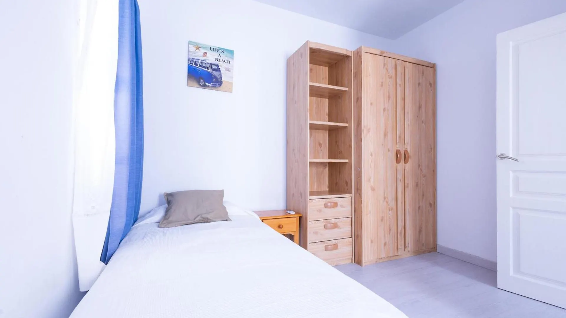 Apartamento Centrico En Riells Con Terraza A 100M De La Playa - Es-325-3 Torroella De Montgri 0*,  Spain