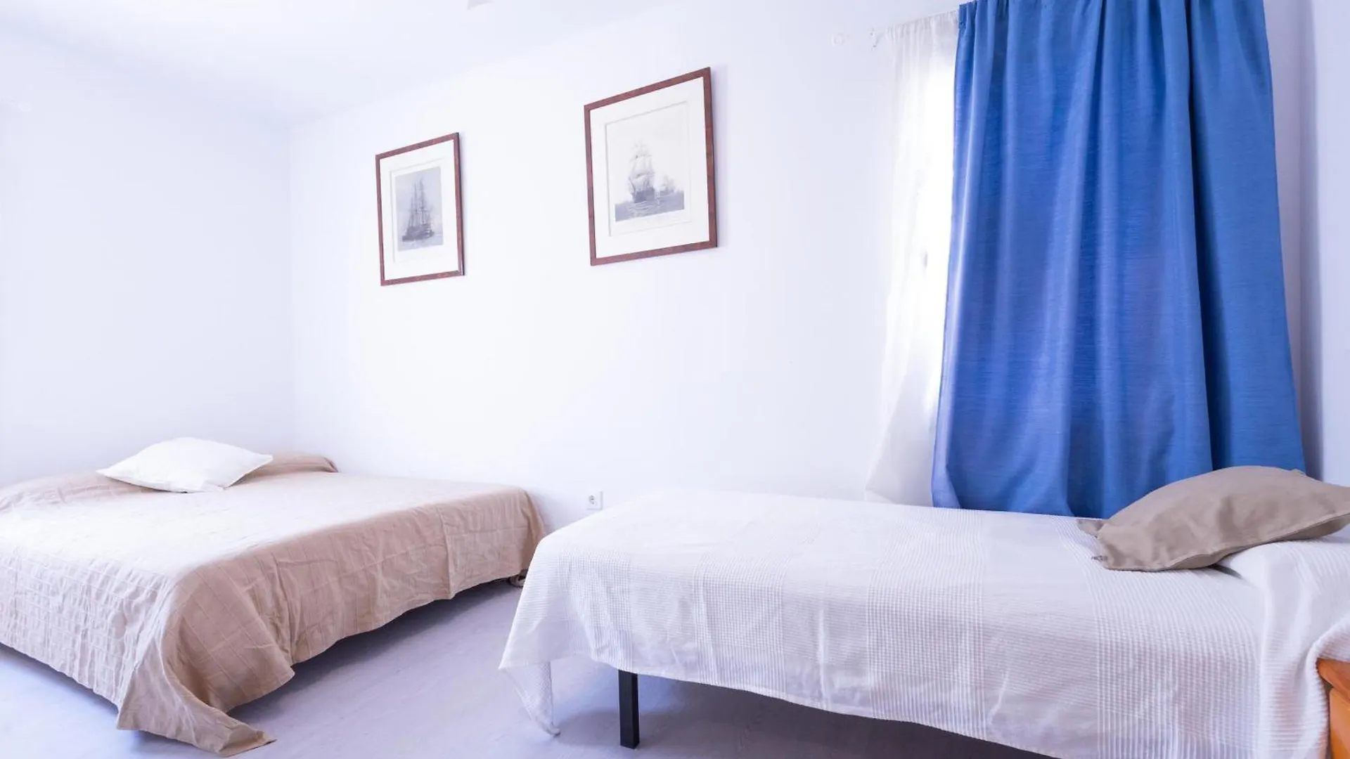 Apartamento Centrico En Riells Con Terraza A 100M De La Playa - Es-325-3 Torroella De Montgri Spain